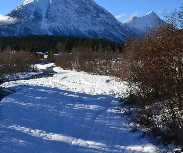 Andys Bergjuwel لوتاش